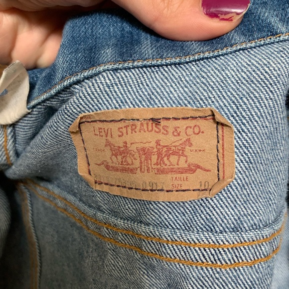 LEVI’S Classic Trucker Denim Jean Jacket Button Up Kids Youth Size 10 Unisex - Picture 8 of 15